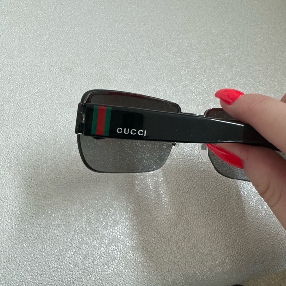 Authentic Gucci Black Womens Sunglasses with Red and Green...